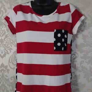 Casual Patriotic Red and White Striped Tee with Crew Neck